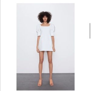 Balloon sleeve dress (never worn -tags attached)